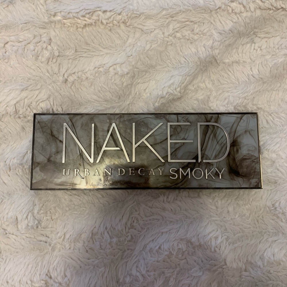 Naked urban decay SMOKY pallet